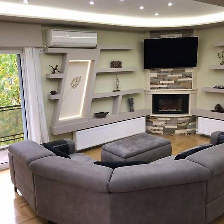 Finer Things Flisvos Beach Condo In Palaio Faliro Atina Dış mekan fotoğraf