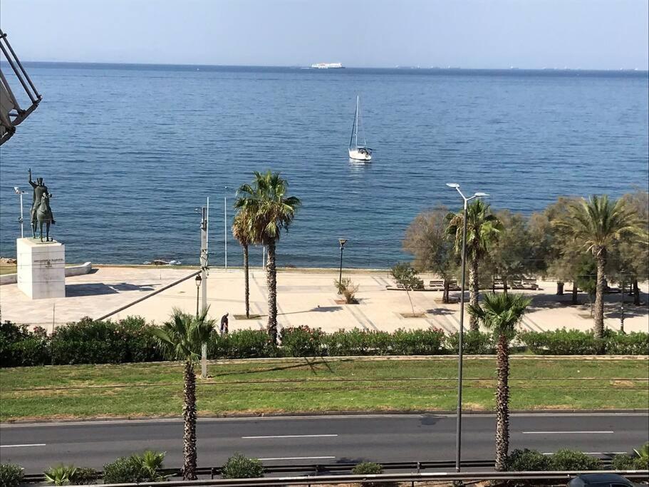 Finer Things Flisvos Beach Condo In Palaio Faliro Atina Dış mekan fotoğraf