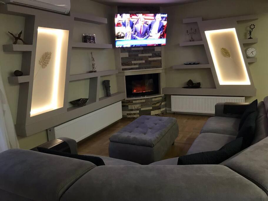 Finer Things Flisvos Beach Condo In Palaio Faliro Atina Dış mekan fotoğraf