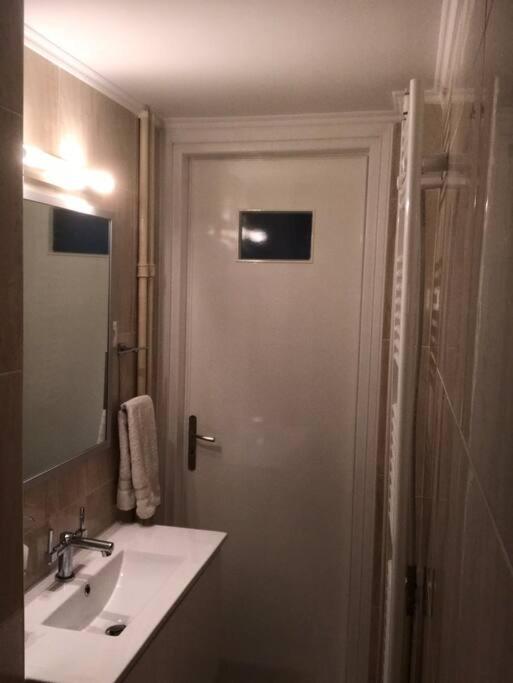 Finer Things Flisvos Beach Condo In Palaio Faliro Atina Dış mekan fotoğraf